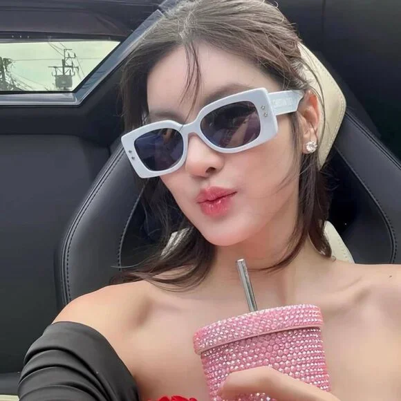 Dior DIORPACIFIC S1U 80B0 Sunglasses Shiny Blue/White Rectangle Frame, Blue Lens - Picture 8 of 11